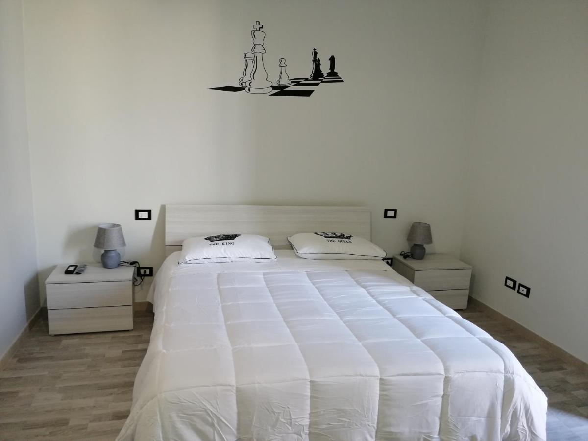 Scacco Matto Holiday House Таранто Экстерьер фото