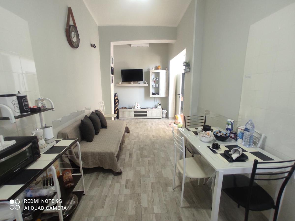 Scacco Matto Holiday House Таранто Экстерьер фото