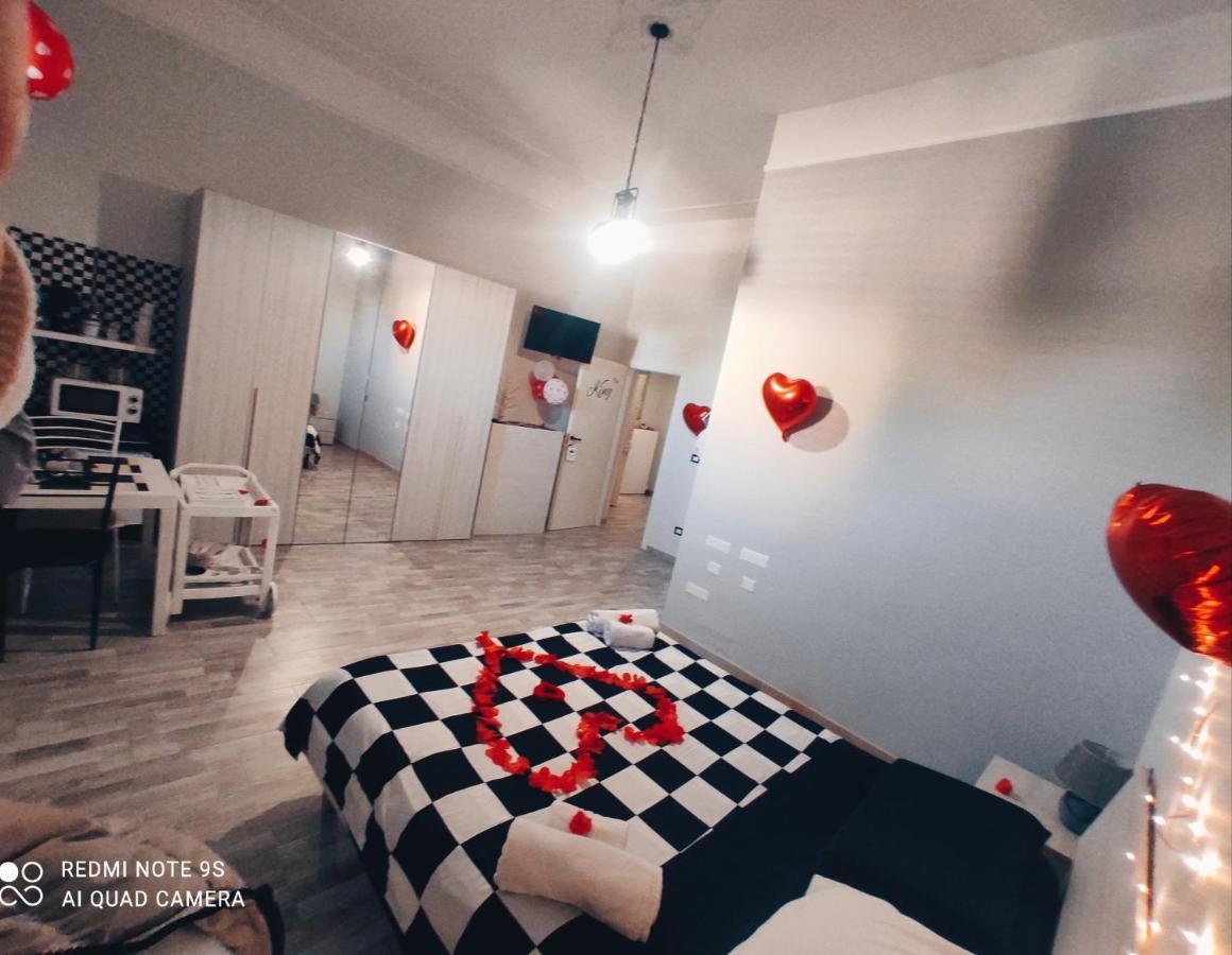 Scacco Matto Holiday House Таранто Экстерьер фото